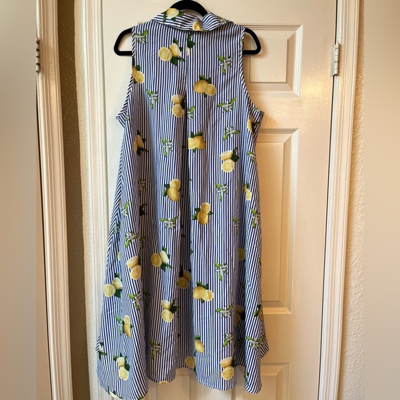 Lemon swing dress - Picture 2 of 5